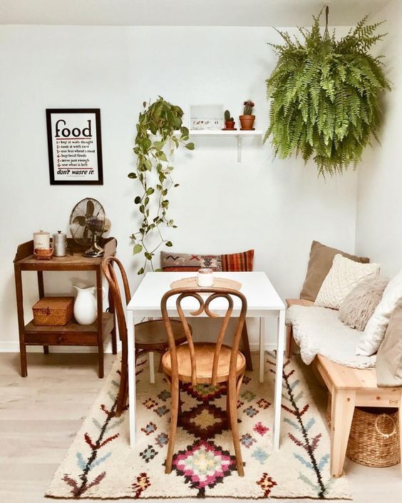 sala de jantar com plantas minimalistas