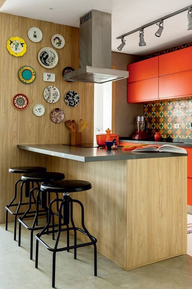 Qual é a melhor cor e o melhor aroma para cada ambiente da casa: um guia completo 10 Cozinha laranja decorada