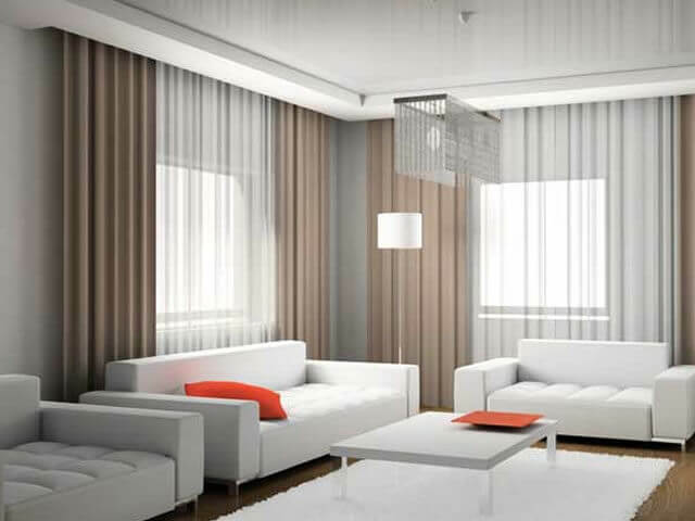 sofás brancos em sala alto padrão