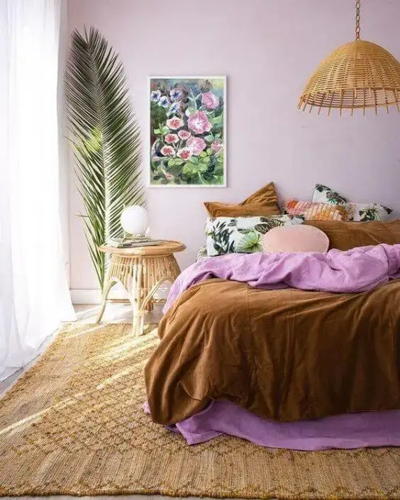 quarto lavanda com mostarda cor do ano