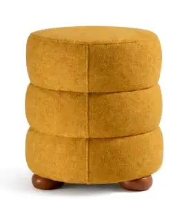 O poder dos tons terrosos na decoração: aconchego, elegância e conexão com a natureza 8 Puff Redondo