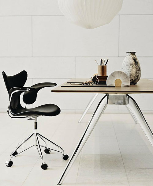 arne jacobsen lily arm chair