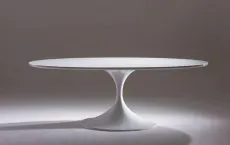 Mesa de Jantar Saarinen Oval Branca