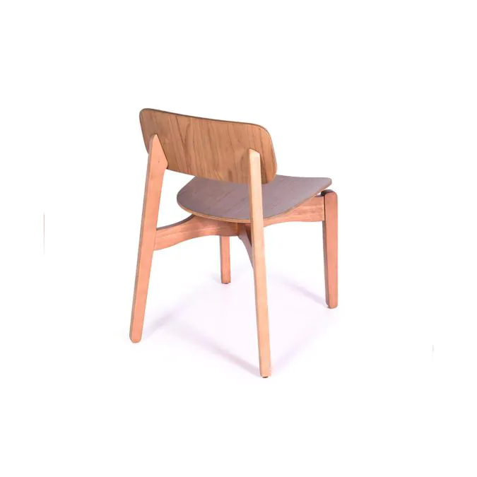 Cadeira Empilhável Laminada Yumi
