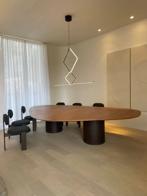 Mesa de Jantar Orgânica LIV