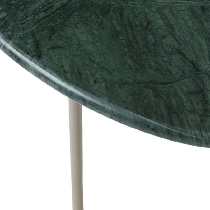 Mesa Lateral Orgânica Argo em Mármore