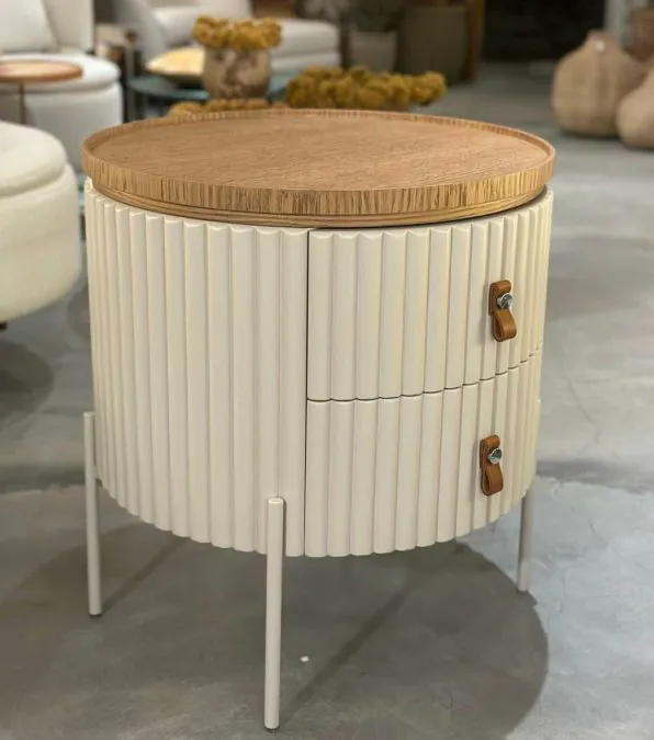 Mesa de Cabeceira Alpina (2)