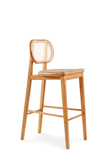 Banqueta Alta em Rattan Davis